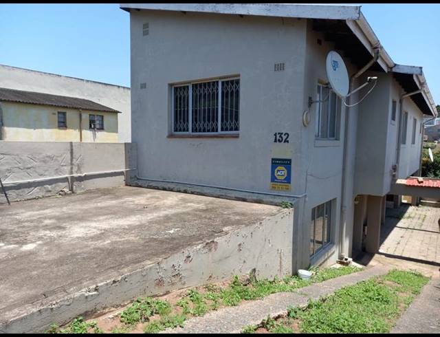 4 BEDROOM HOUSE FOR SALE IN MONTFORD